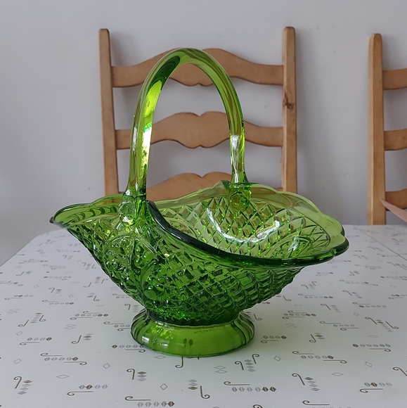 Pressed glass basket centerpiece - Picture 2 of 10